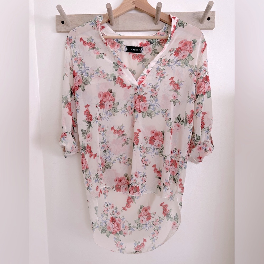 Katwalk Beautiful Floral Blouse Size S